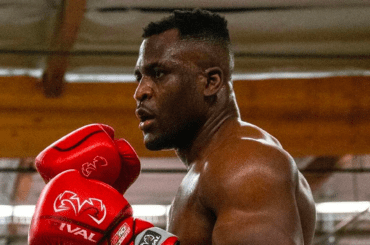 Il ritorno del campione dei pesi massimi di UFC